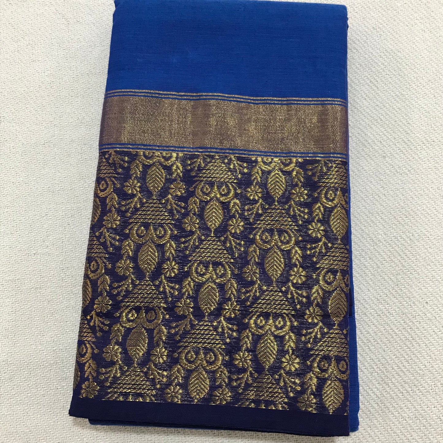 Pure Handloom Cotton Saree with separate blouse piece