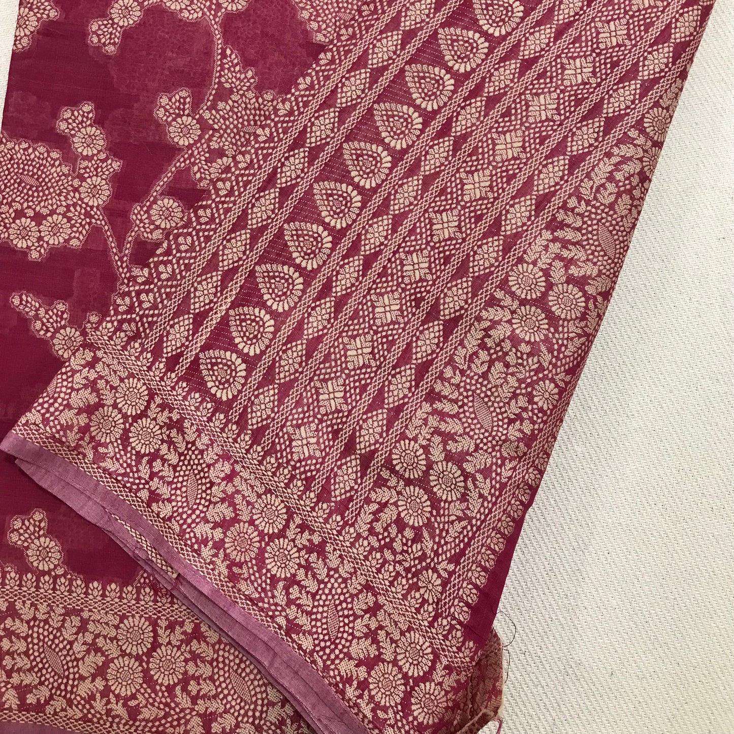 Chikankari Linen cotton Woven Saree