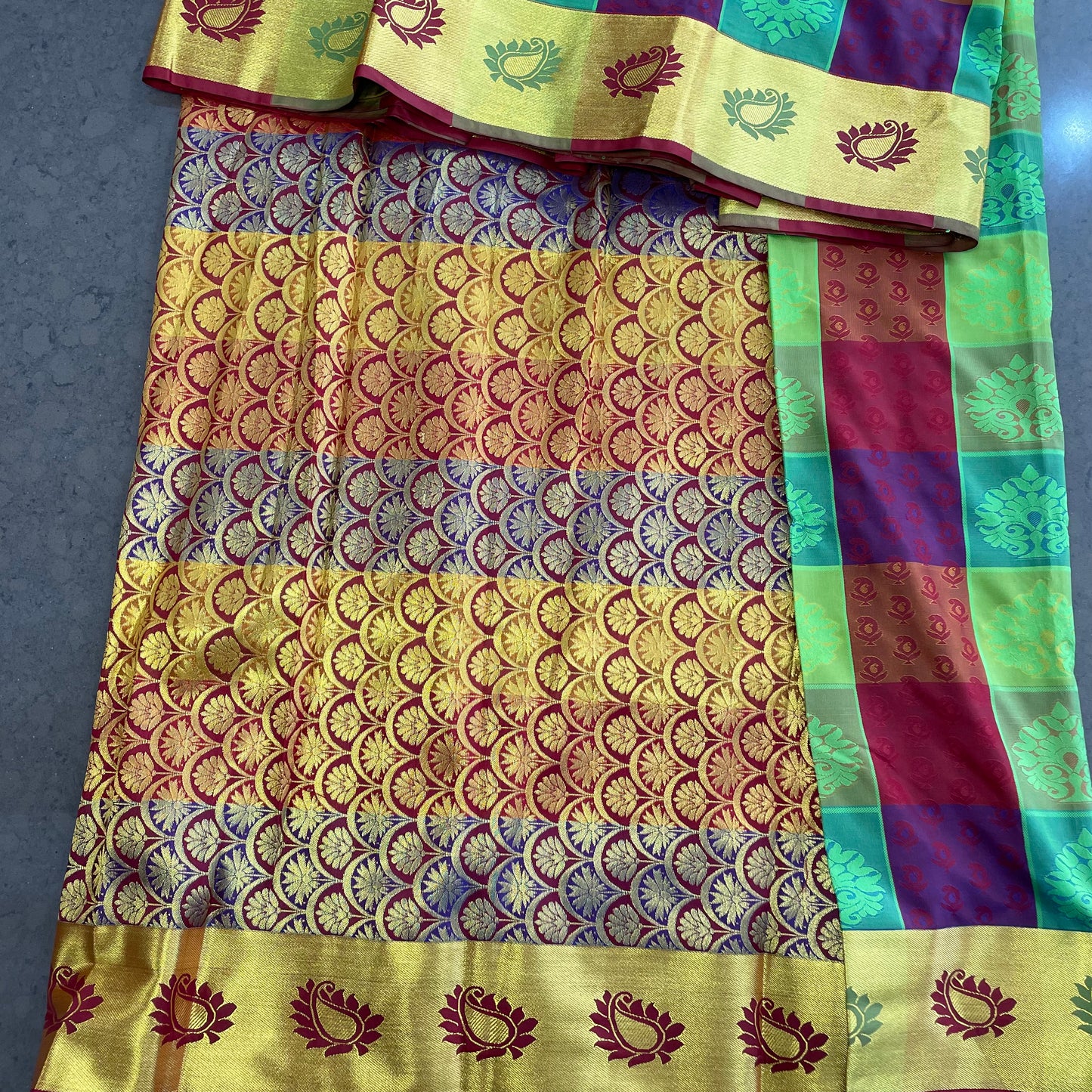 Handwoven soft silk saree