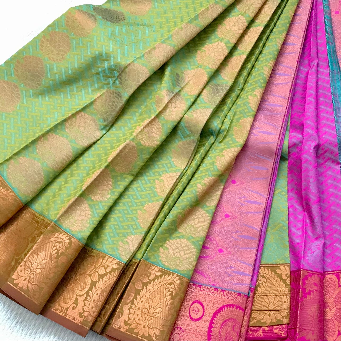 Green Handwoven Soft Silk Saree