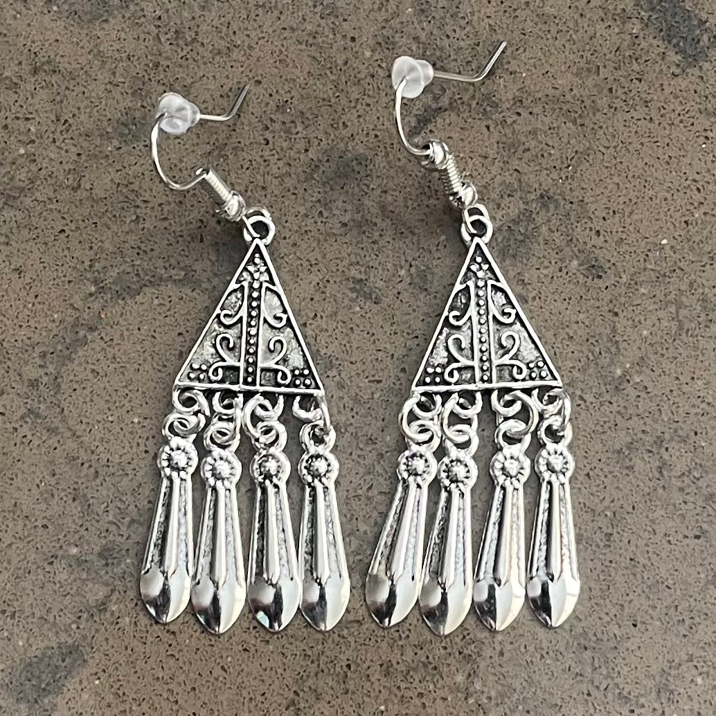 Women’s Retro Antique Silver Drop Earrings