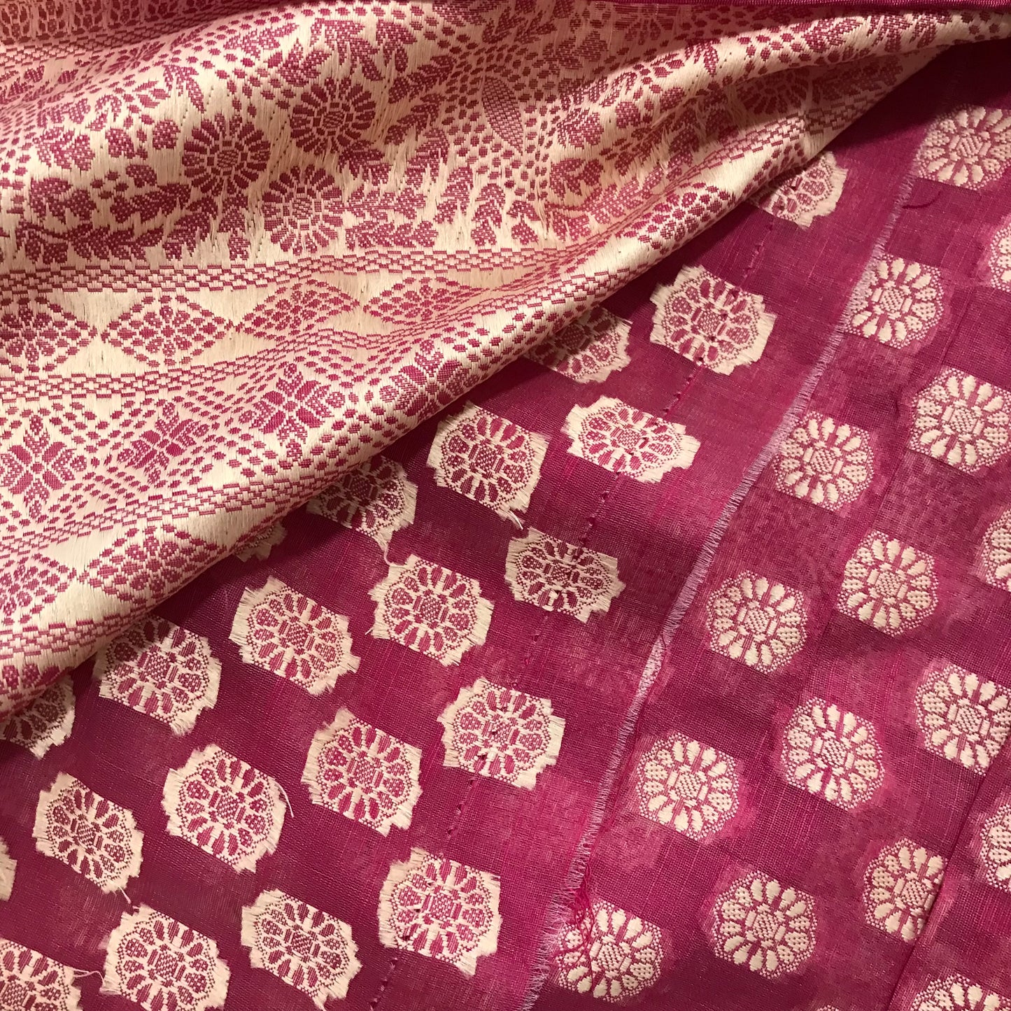 Chikankari Linen cotton Woven Saree