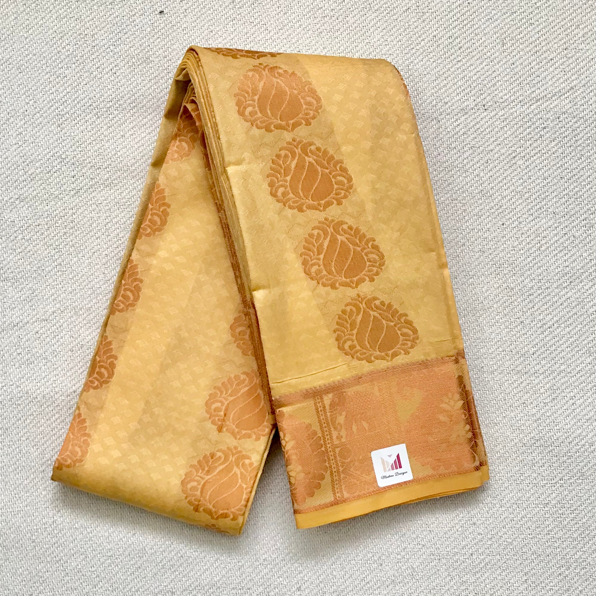 VM23031514 Semi soft silk saree – V Muthuswamy Silks