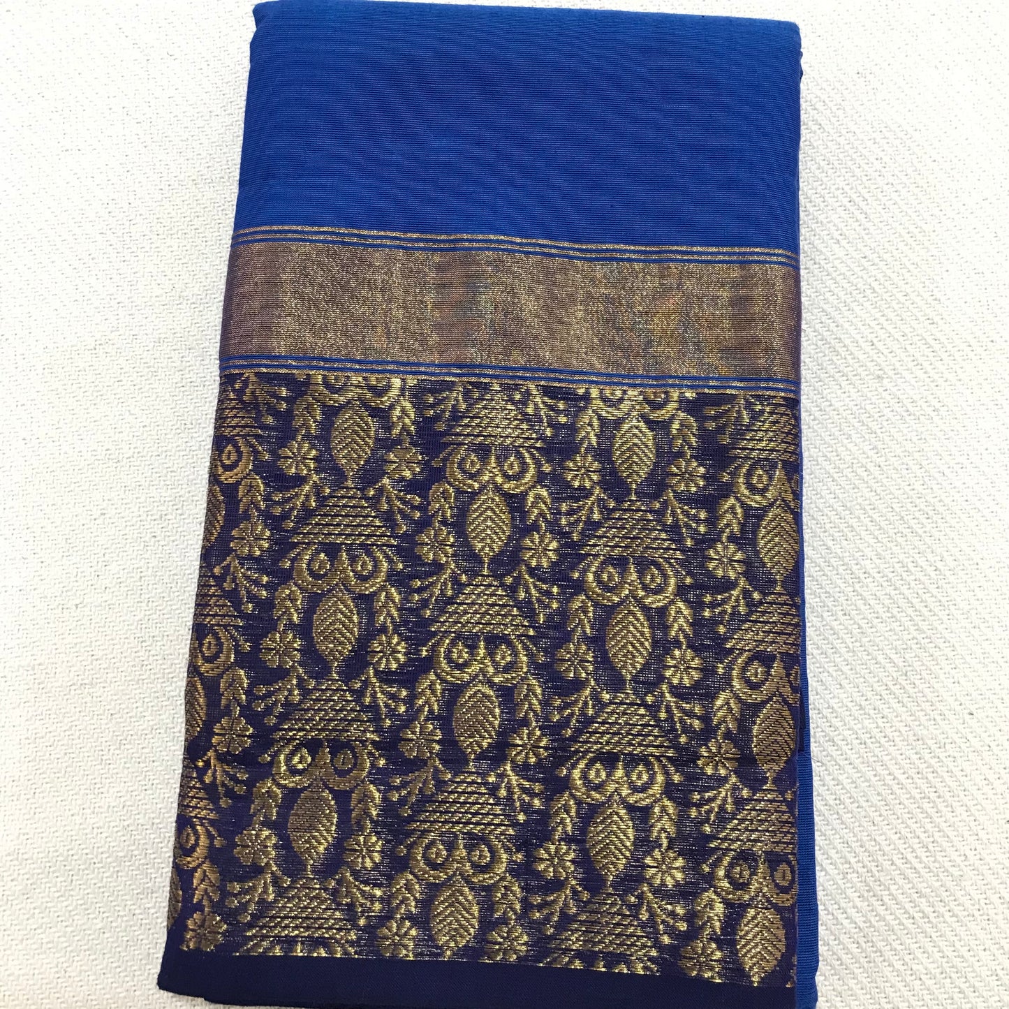 Pure Handloom Cotton Saree with separate blouse piece