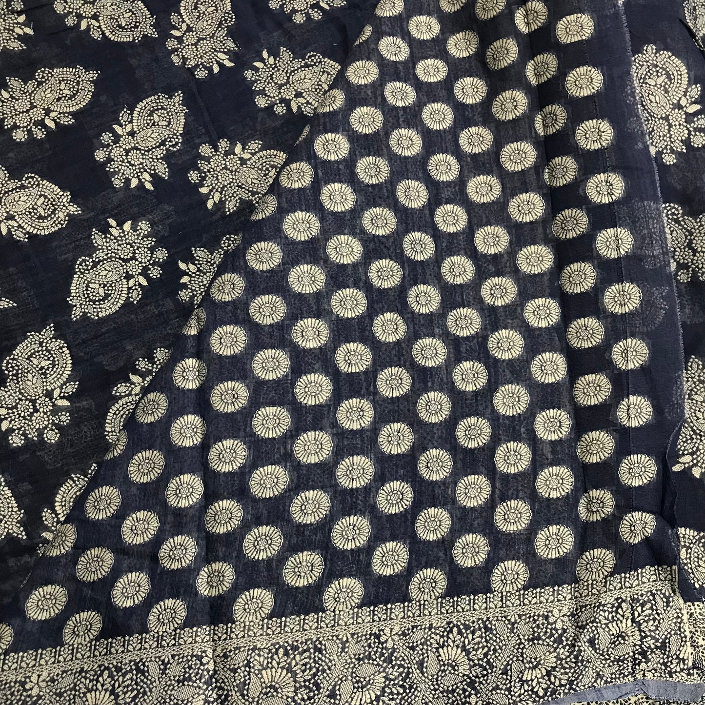 Chikankari Linen cotton Woven Saree