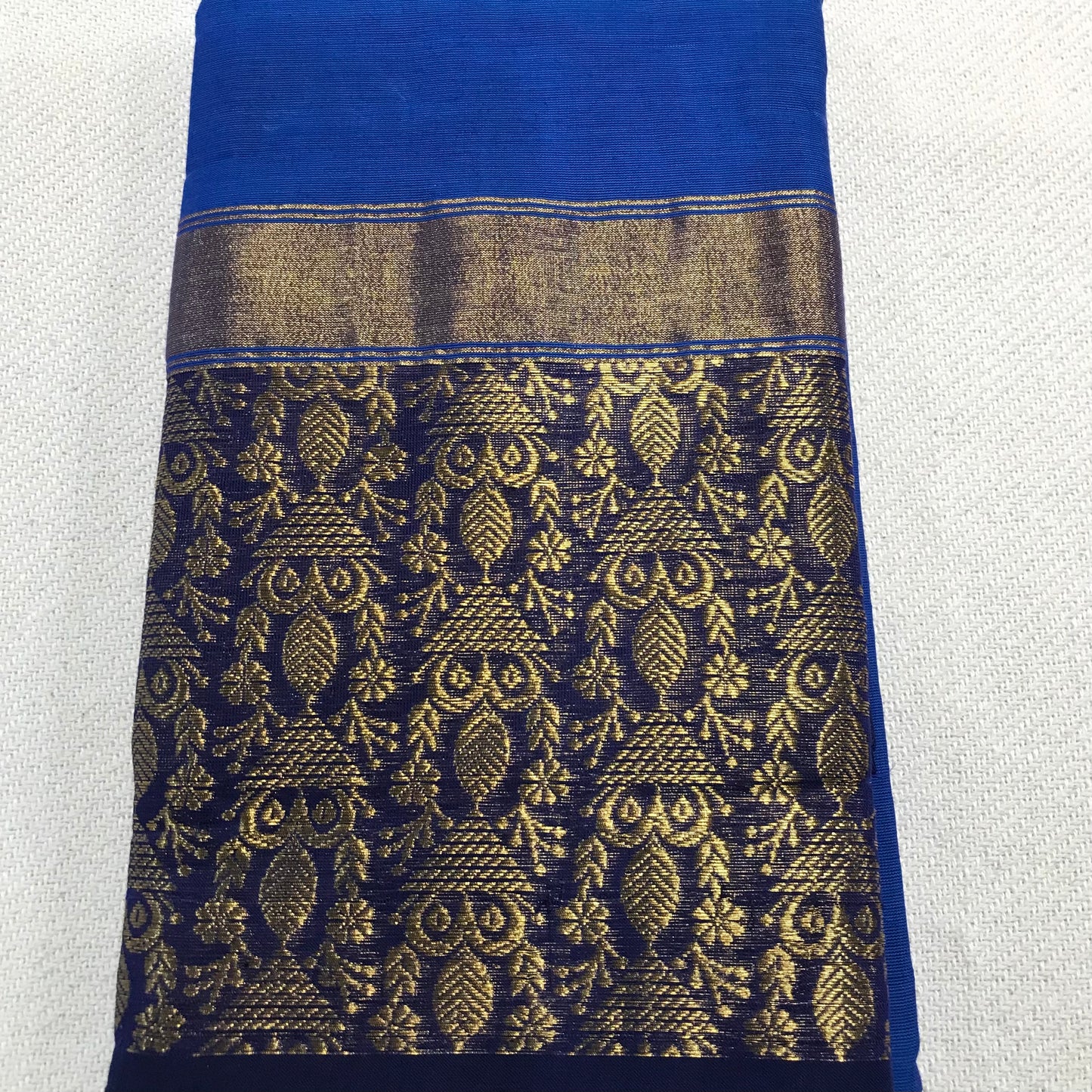 Pure Handloom Cotton Saree with separate blouse piece