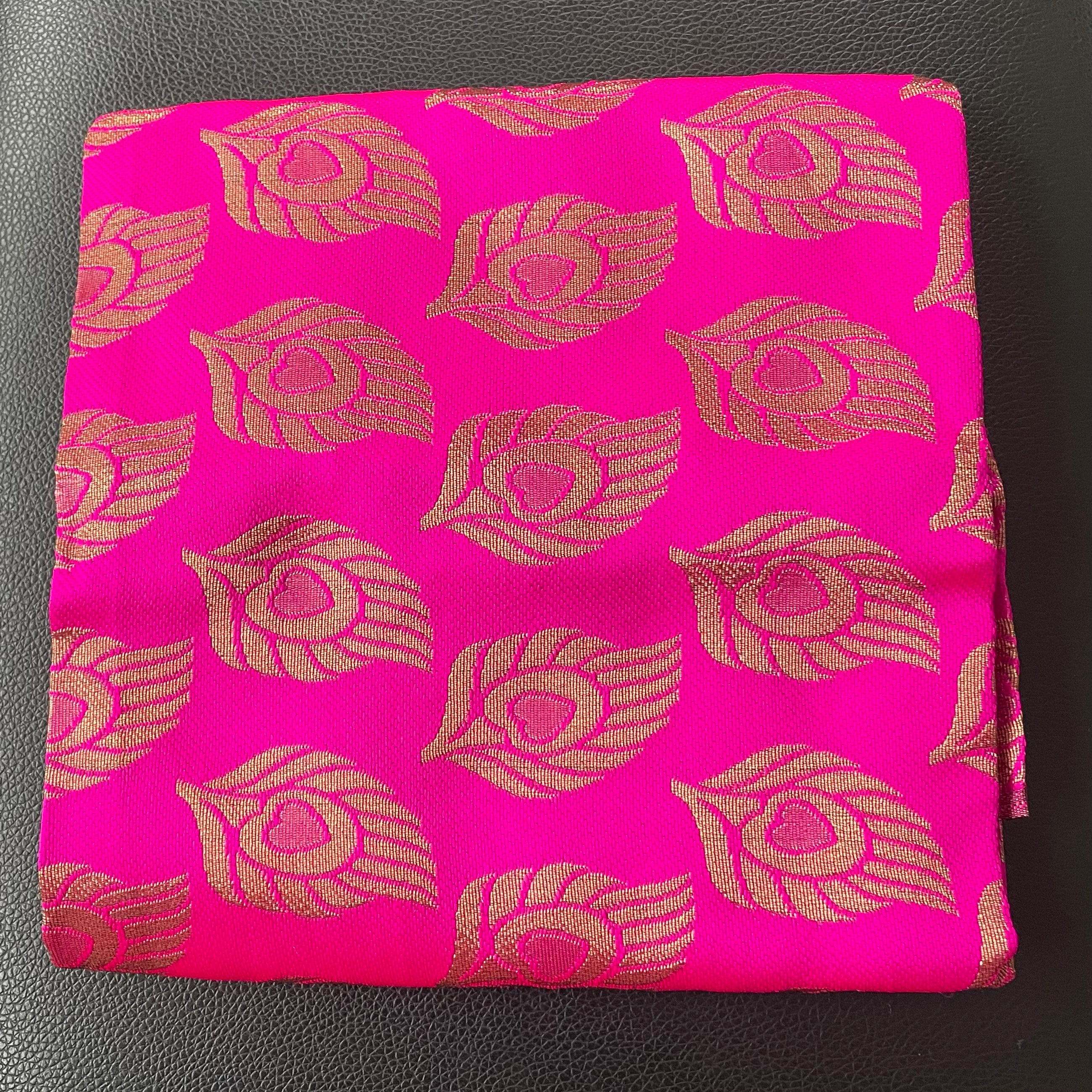 Amazon.com: Pack of 5 woven brocade fabric for saree blouse/Assorted  colors/Colors may vary/Return gift for Pooja : Handmade Products